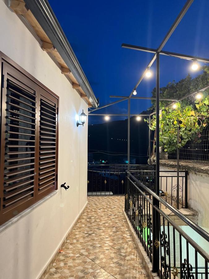 Nena'S Dashe House Berat Exterior foto
